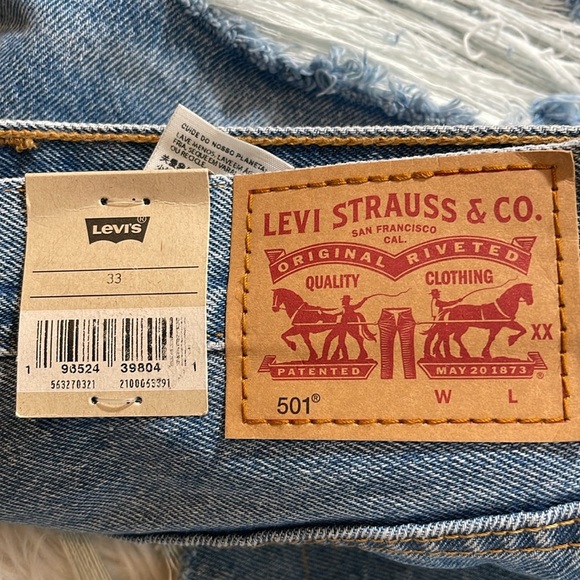 Levi’s 501 High Rise Med Wash Denim Distressed Shorts With Pockets Size 33 NEW - Picture 8 of 11